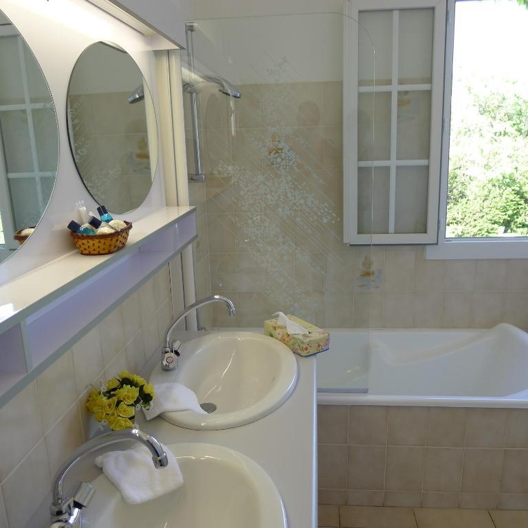 Logis Le Relais Du Val D'orbieu Hotel Ornaisons