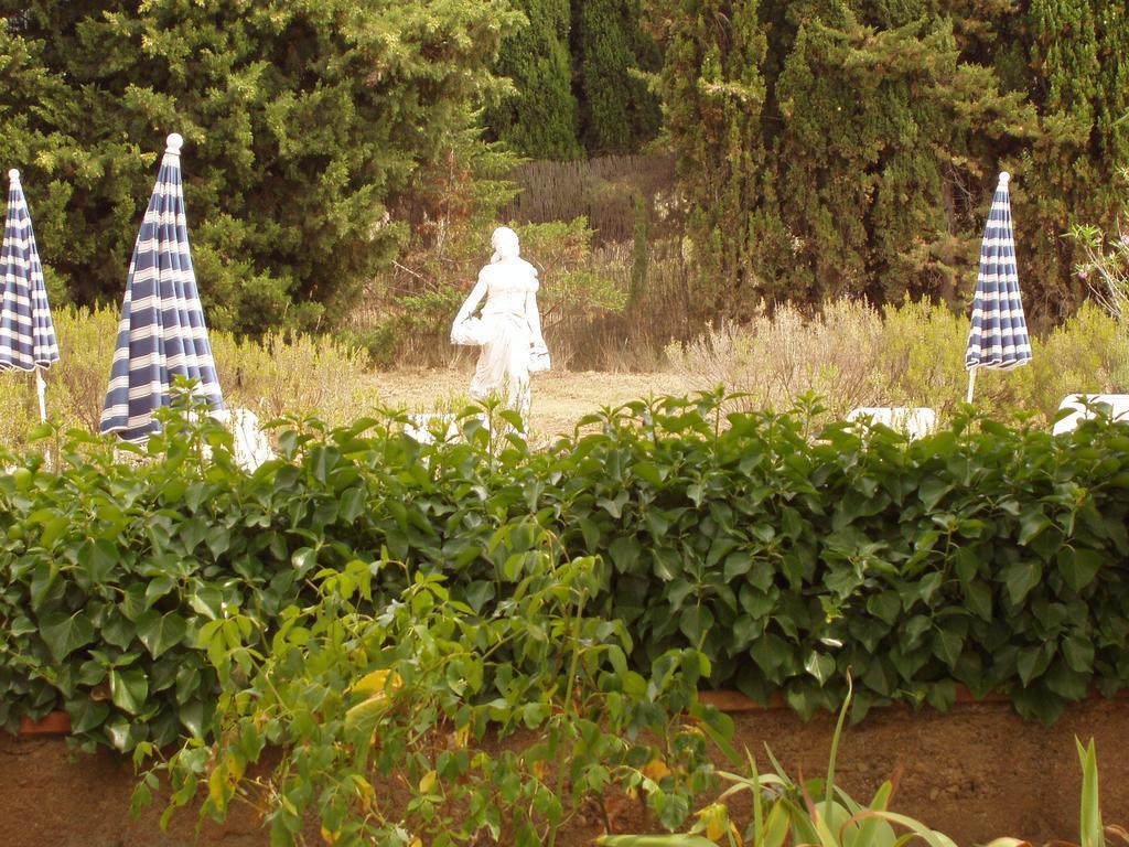 Hotel Logis Le Relais Du Val D'orbieu 3*